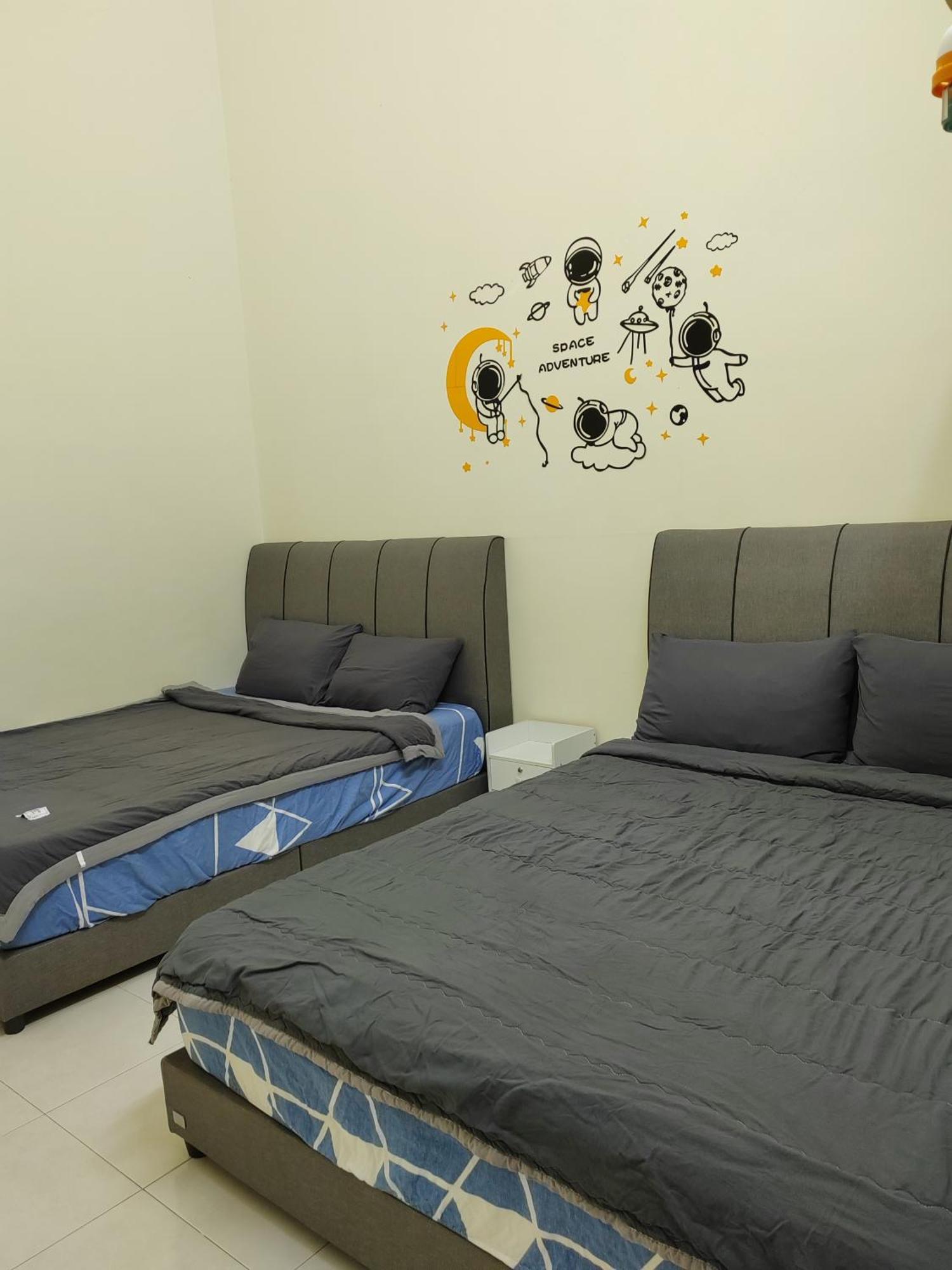 My Homestay Sitiawan - Astronaut Space House 8 Pax 외부 사진